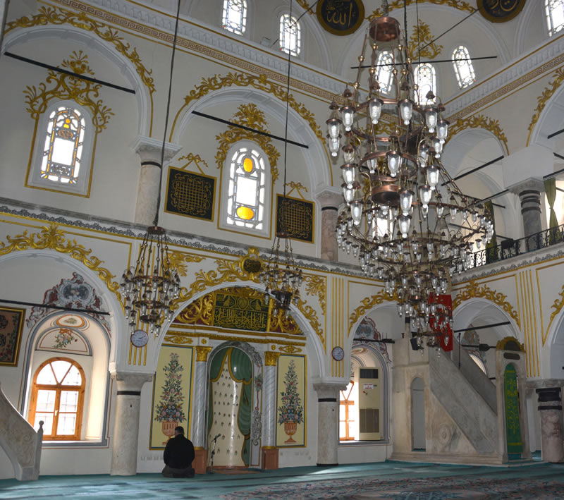 Şadırvan Camii